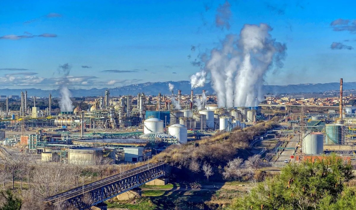 Big Oil in Panic Mode as Landmark Climate Lawsuits Move Toward Trial