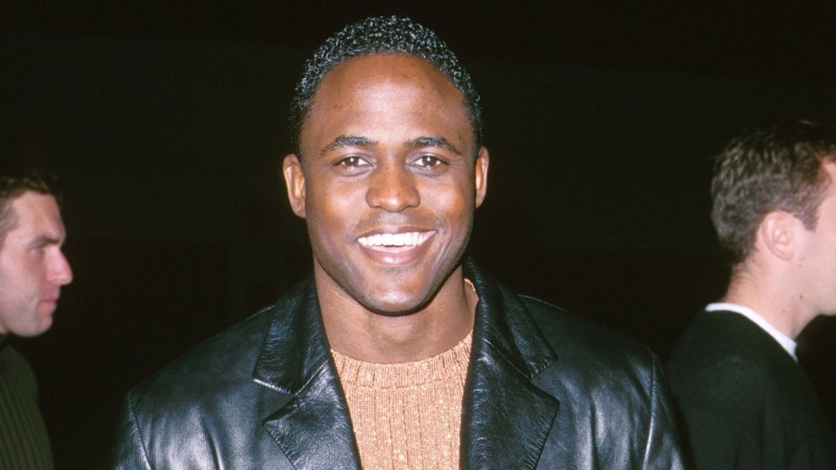 Wayne Brady Steps Back From Broadway Play After Vocal Polyp Diagnosis